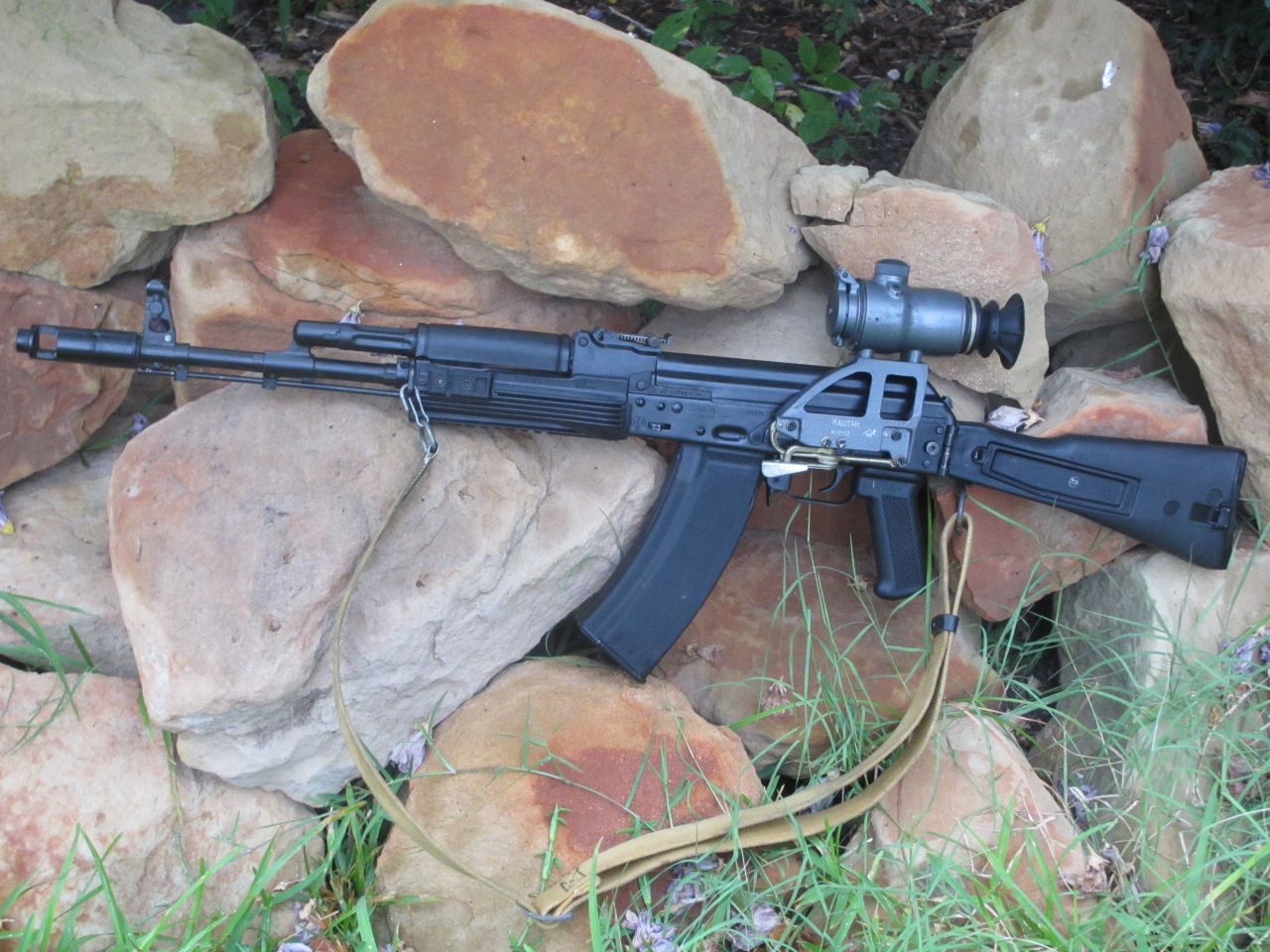 AK74_50rd_mag_545_SGL31_LeftKashtan1.jpg