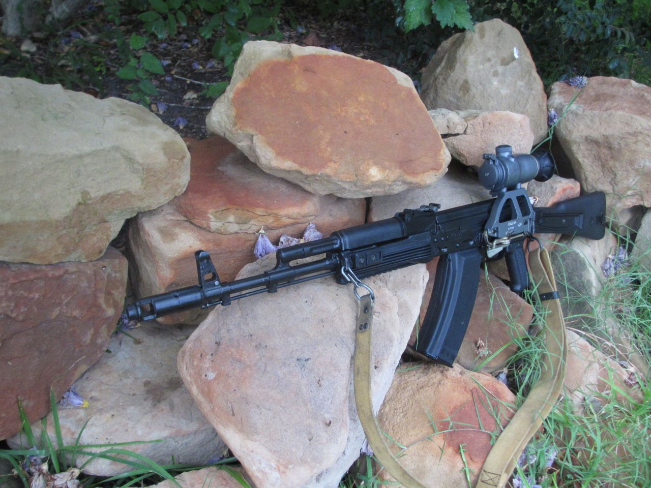 AK74_50rd_mag_545_SGL31_LeftKashtan2.jpg