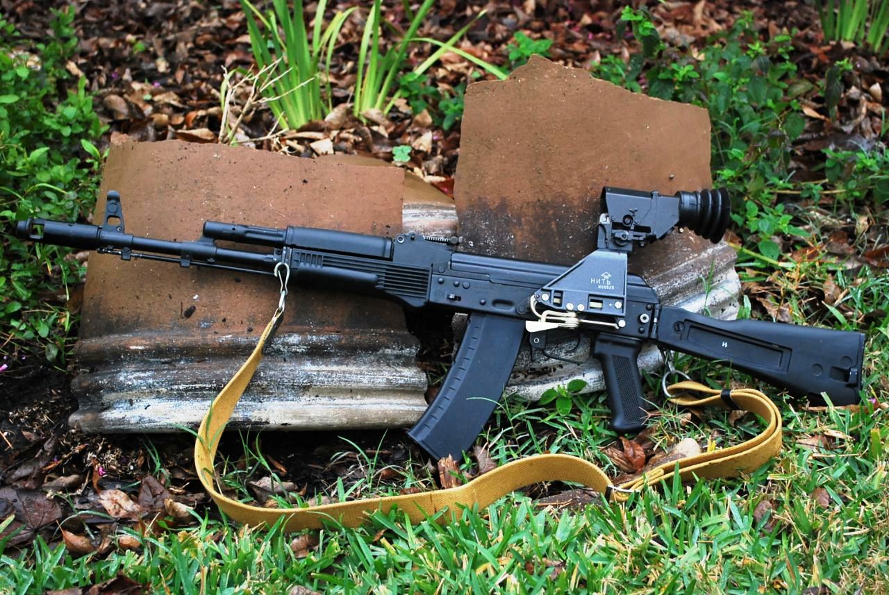 ISIS defiles a M16 with dirty communist technology : r/Military
